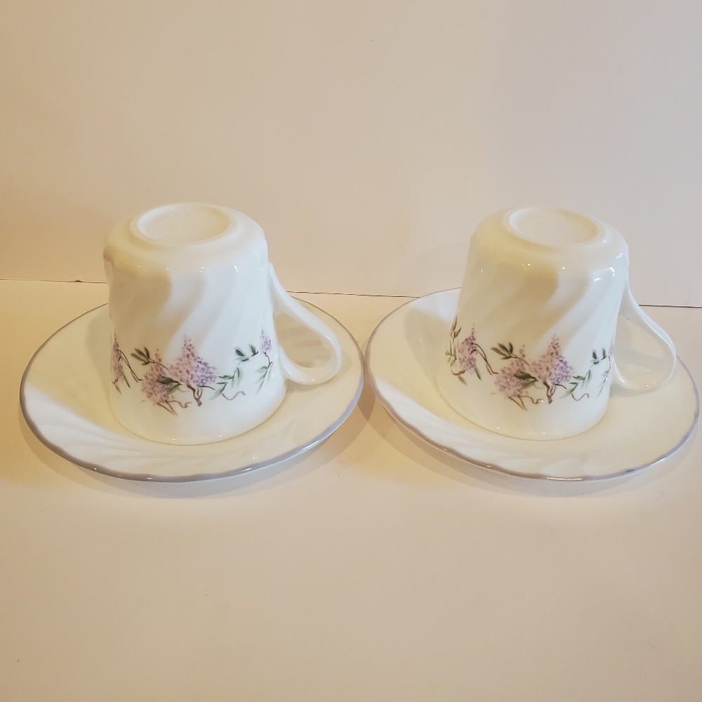 Corelle By Corning Wisteria Flower White Swirl Lilac Rim Cups & Saucers Set Of 2